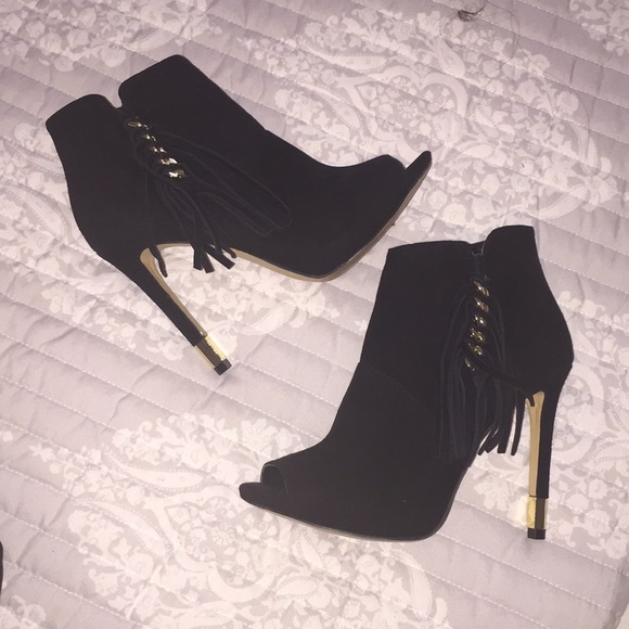 Guess Shoes - Guess fringe peep toe bootie size 7.5